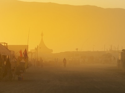 In den Straßen des Burning Man Festivals