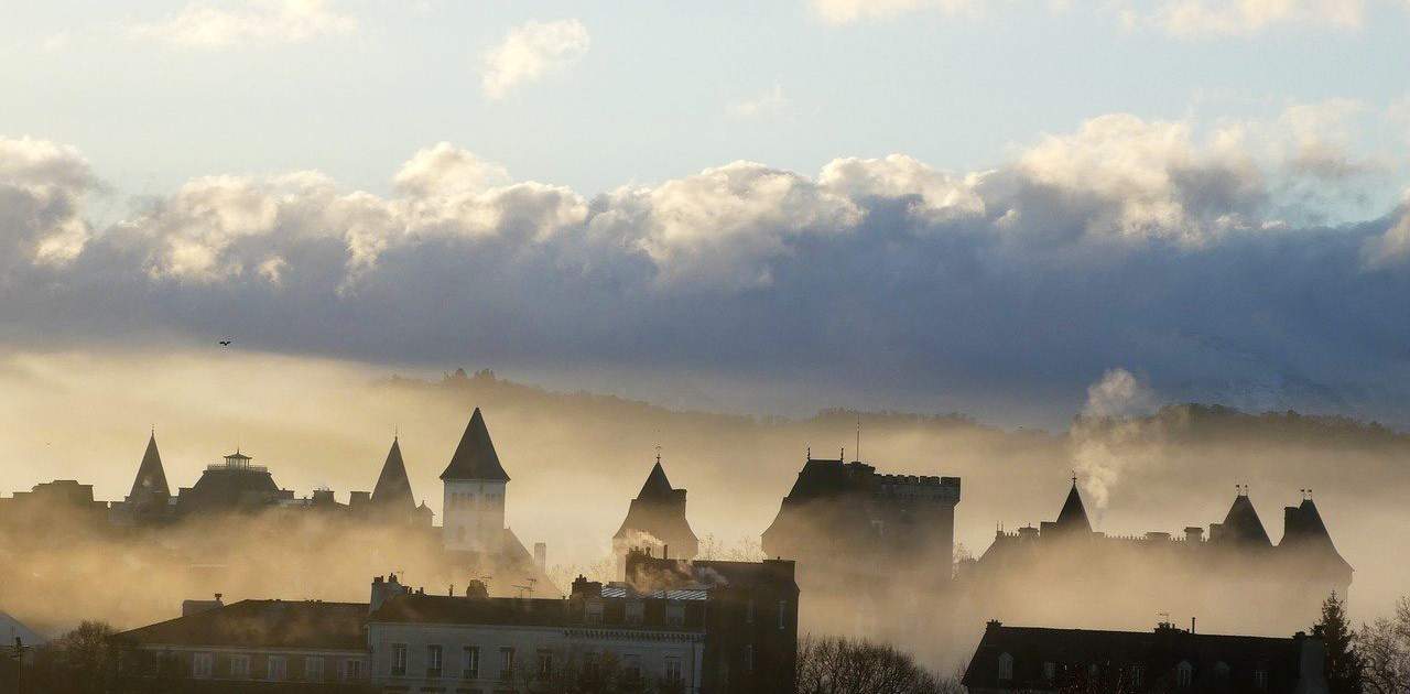 Morgenhimmel über Pau