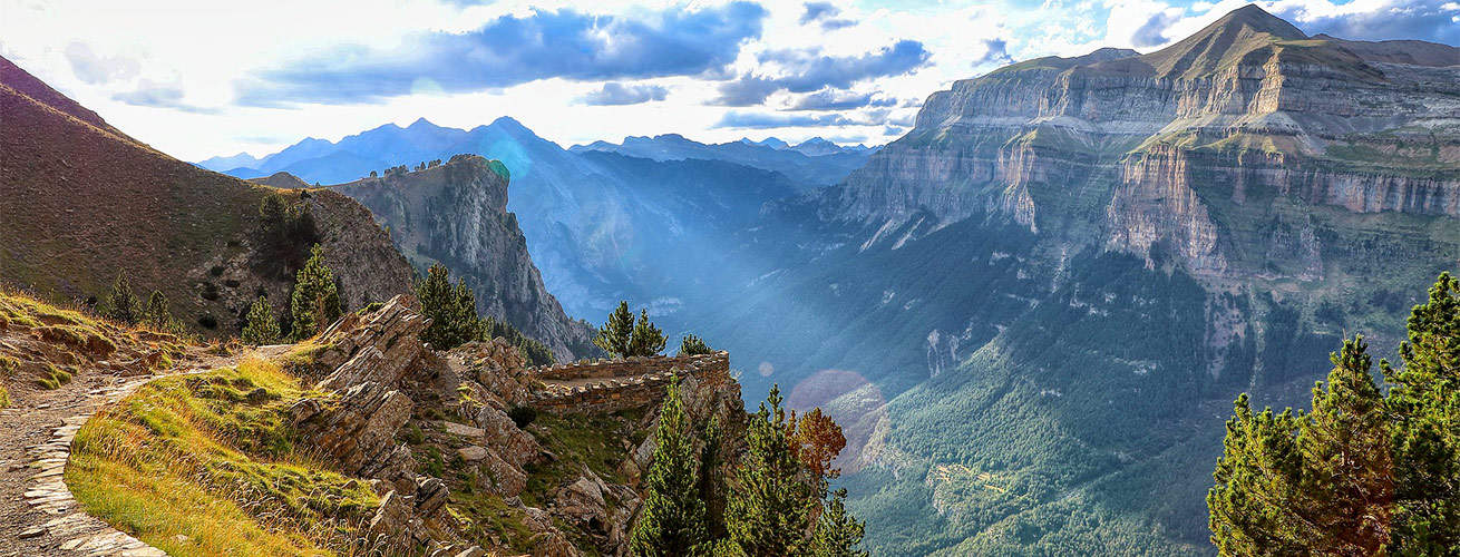 Mit dem Wohnmobil durch die Pyrenäen: Highlights & Routen