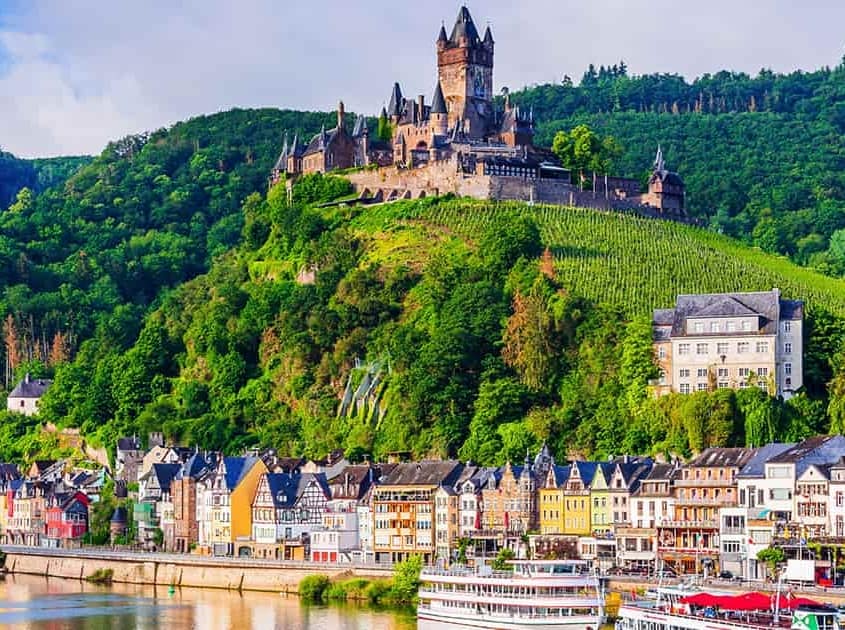 Ferienstraßen in Deutschland Blick auf Cochem